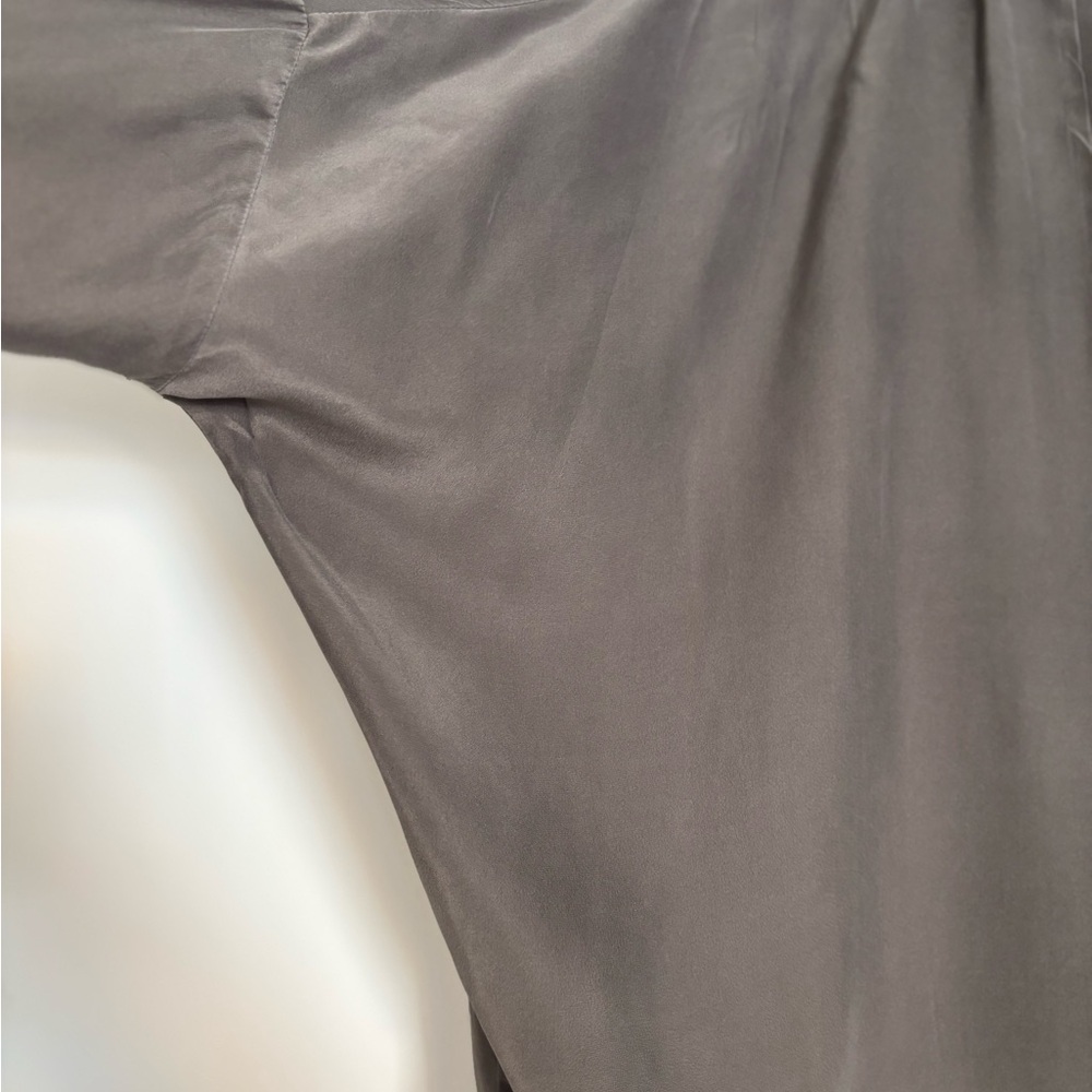 Vince Silk Taupe V-Neck Relaxed Blouse - Picture 4 of 9
